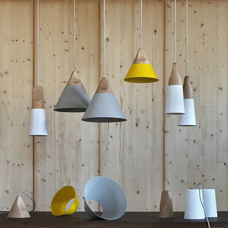 Luminaire Soleil de Bois Arc-en-Ciel | Abat-jours en aluminium et corps en bois naturel - LUSTRINA